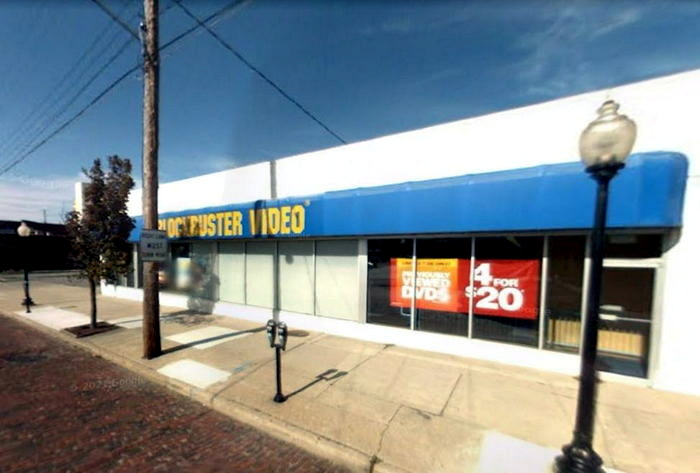 Blockbuster Video - Grand Rapids - 1551 Wealthy St Se (newer photo)